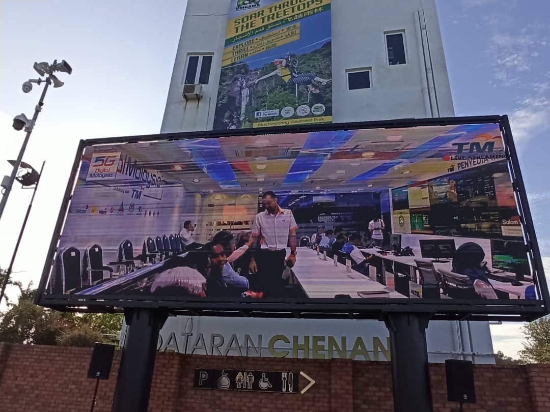 Outdoor LED billboard running live content